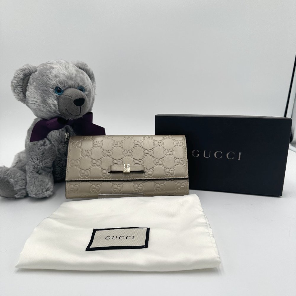 GUCCI Guccissima Bow Continental Wallet